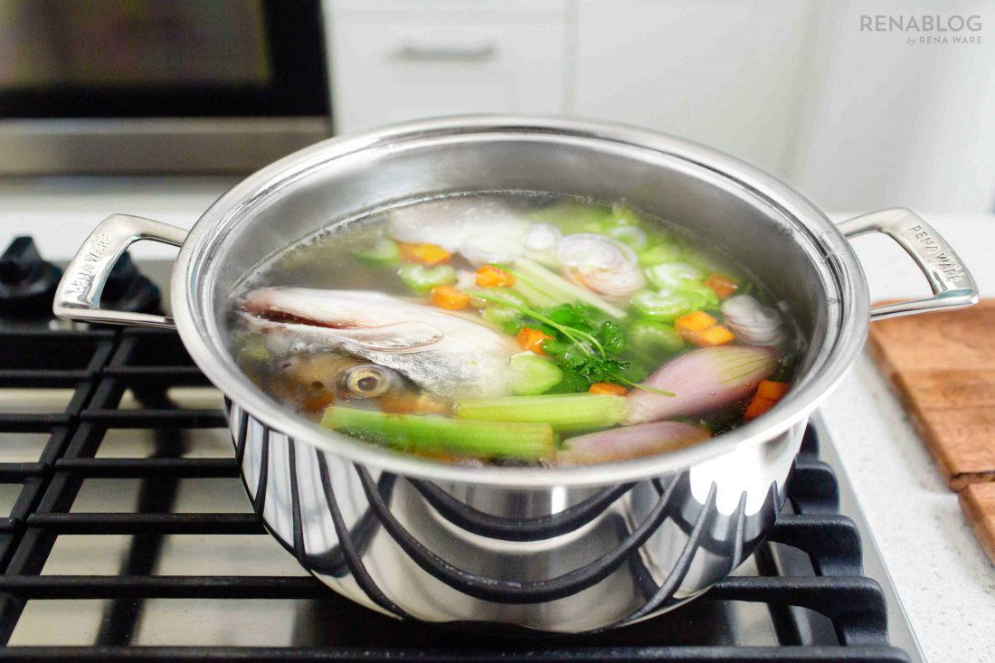 Hacer caldo de pescado o fumet, receta fácil y casera